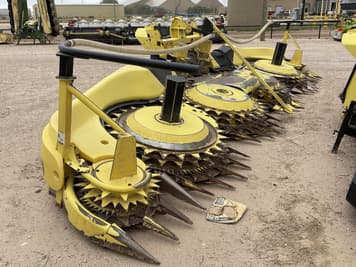 Main image John Deere 770